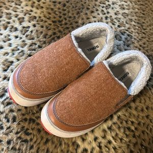 Sorel shoes/slippers